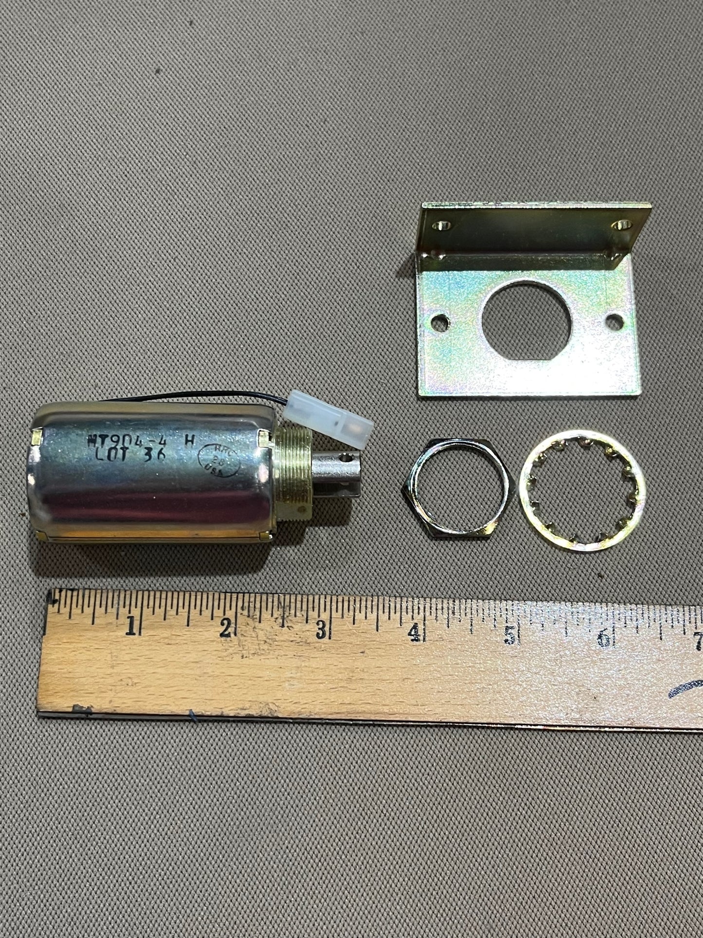MT904-4 PRESSURE SWITCH