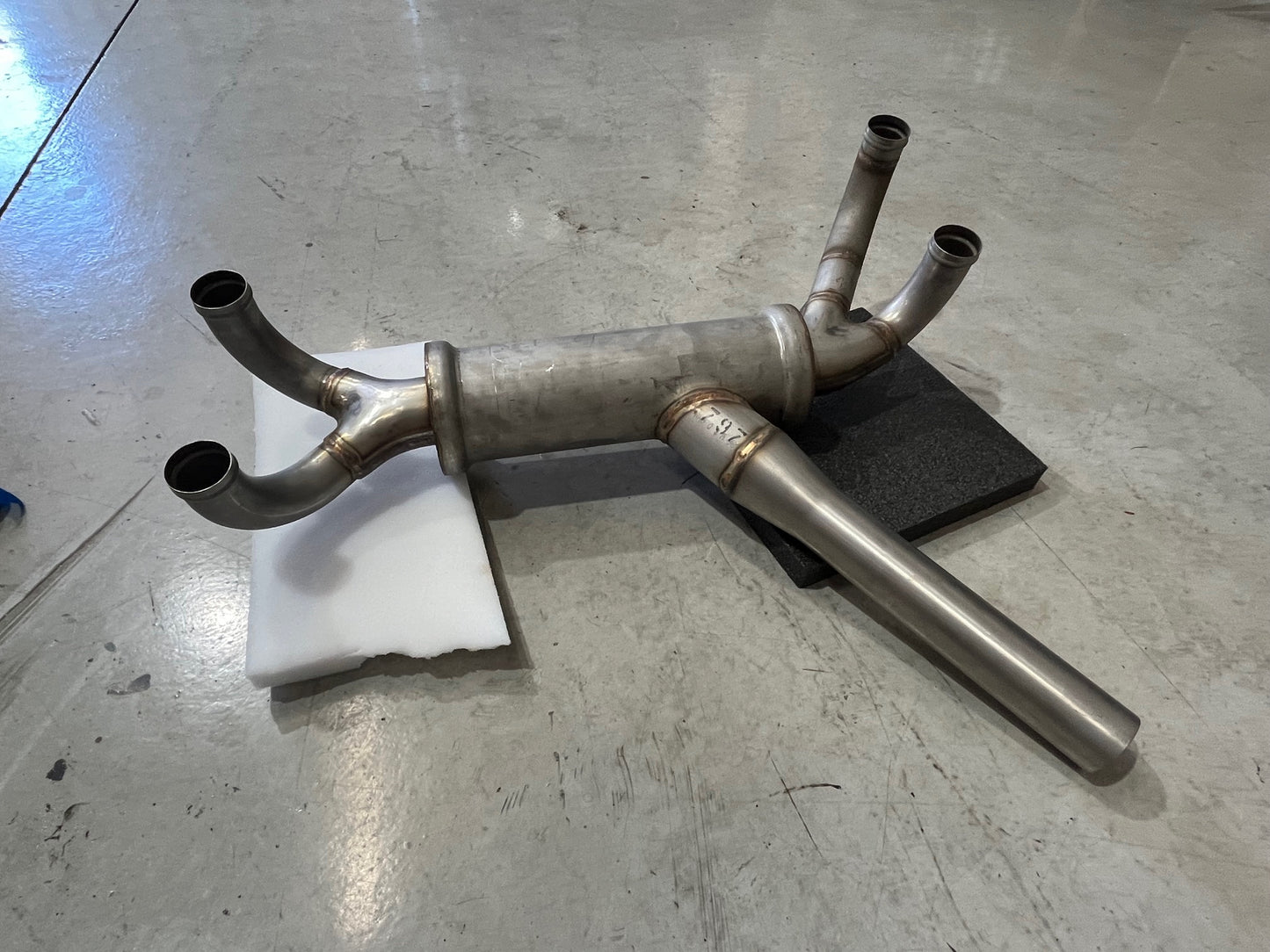 A169-8 MUFFLER ASSY