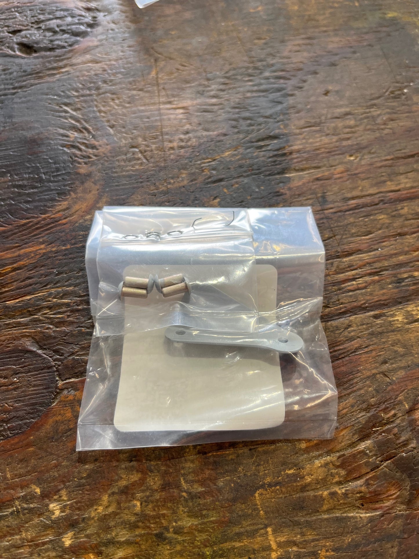 C554-1 CLIP-LWR, STABILIZER