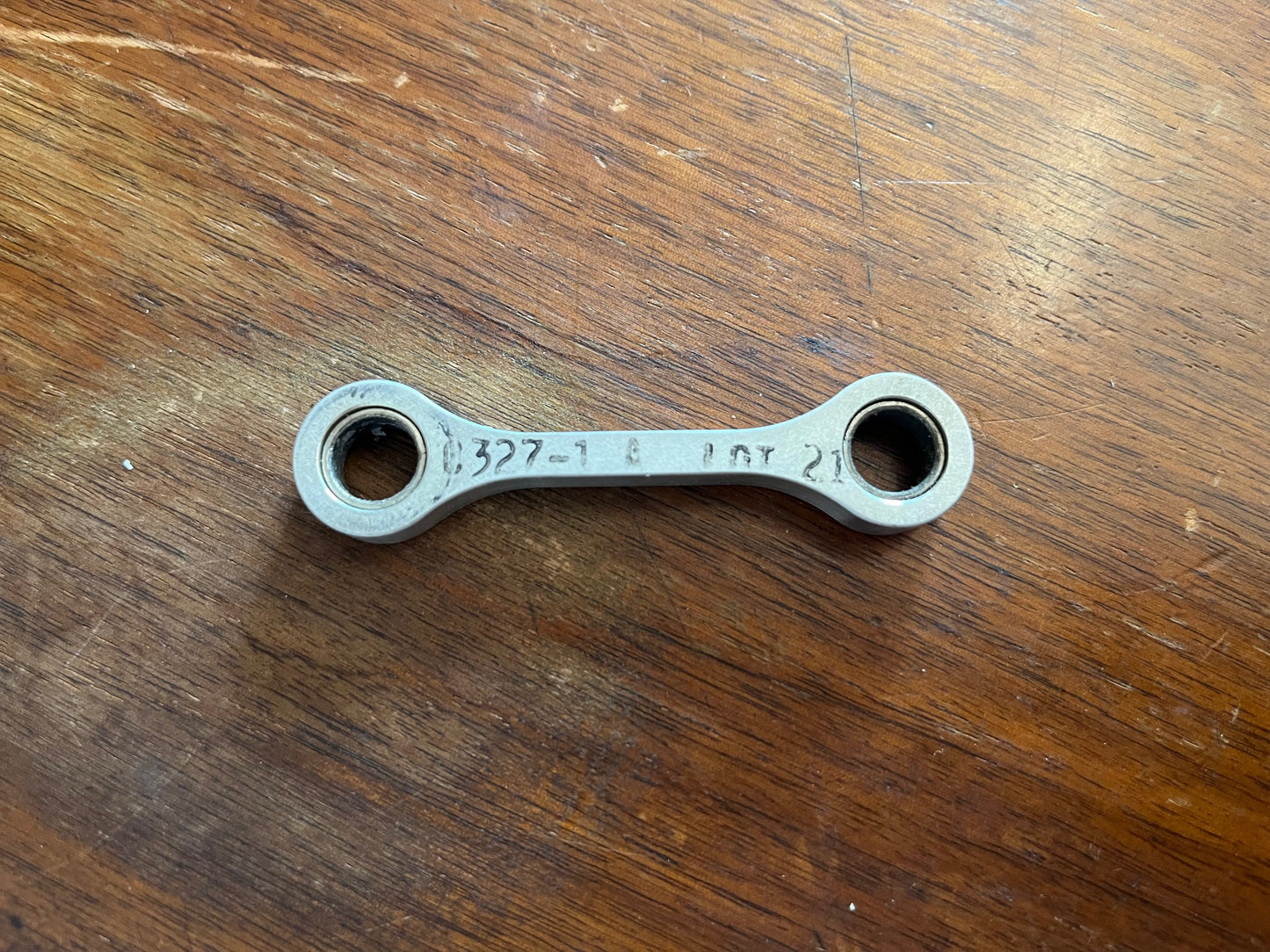 C327-1 LINK AFT SUPPORT ASSY