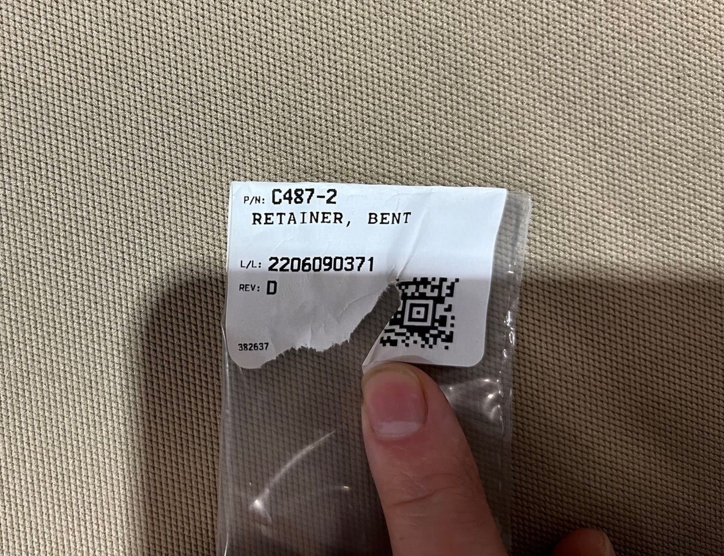 C487-2 BENT RETAINER