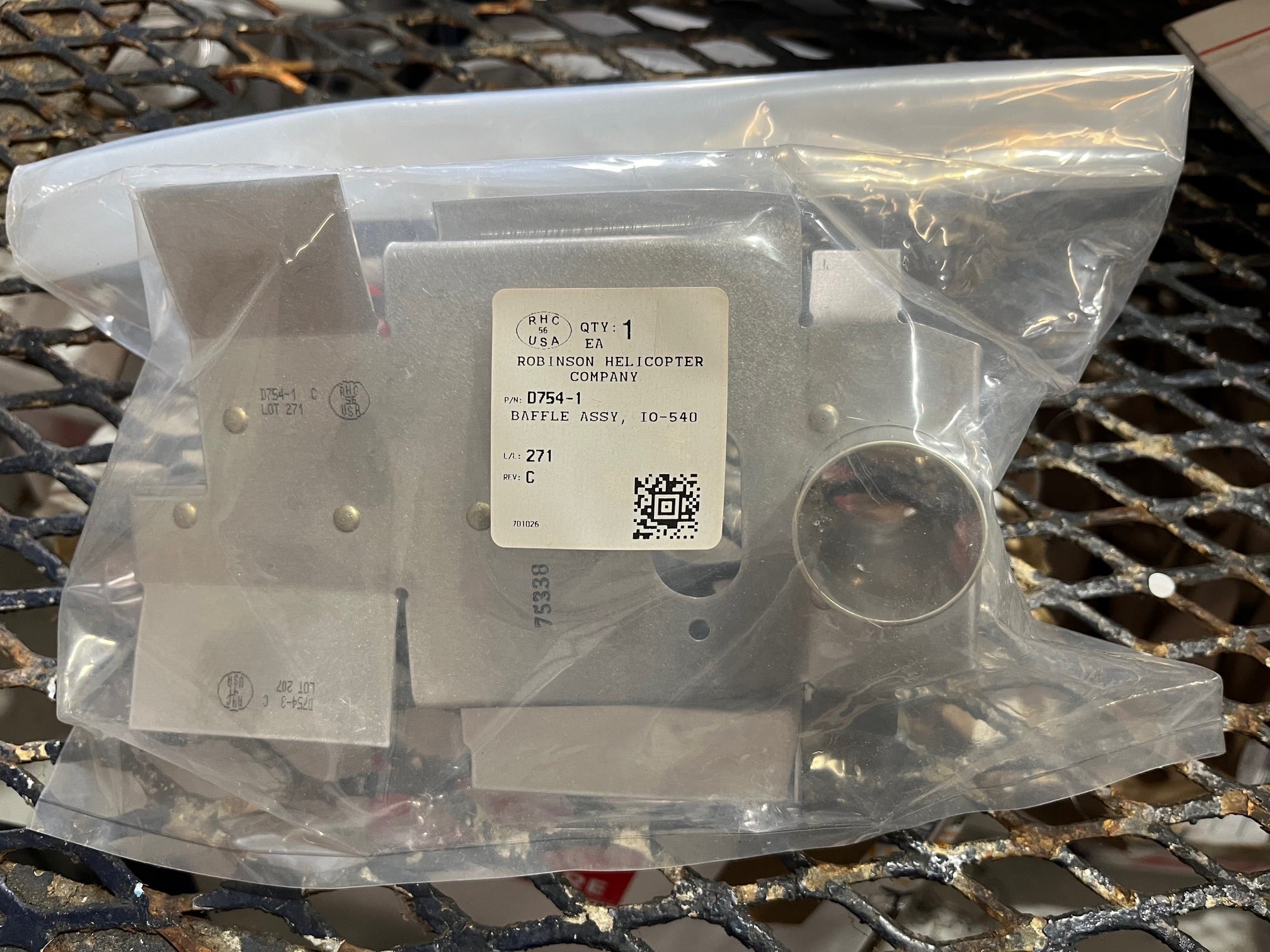 D754-1 BAFFLE ASSY – Prestige Robinson Helicopter Parts