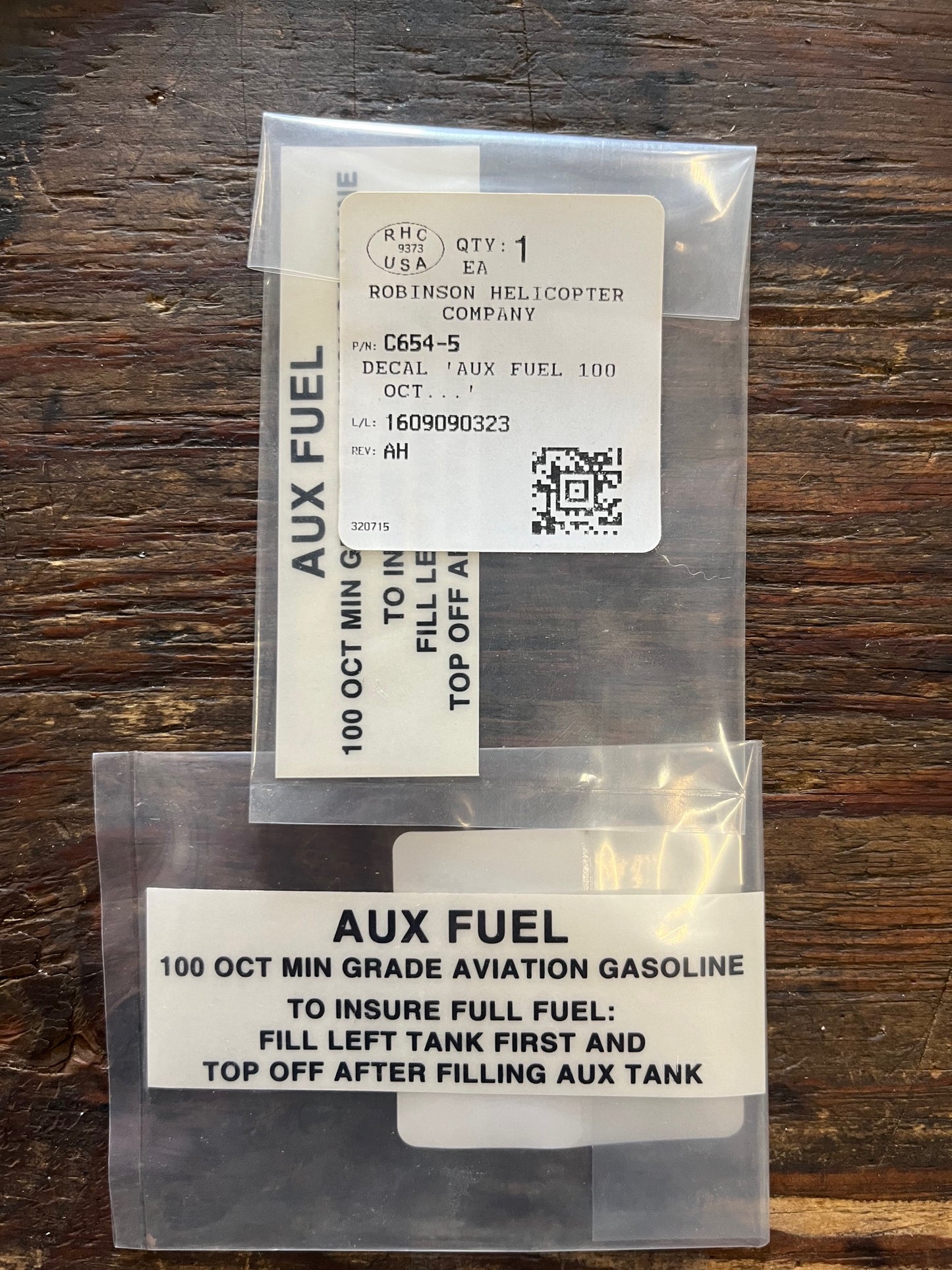 C654-5 DECAL AUX FUEL 100 OCT