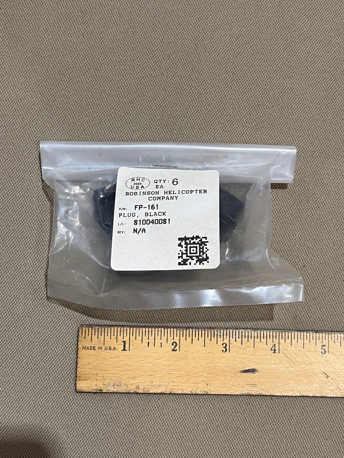 FP-161 BLACK PLUG